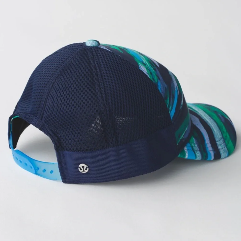 Lululemon Dash and Splash Cap